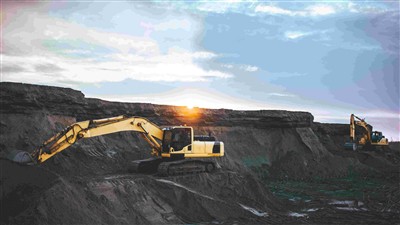 ¿Por qué una mesa robusta es la solución perfecta para las operaciones mineras?